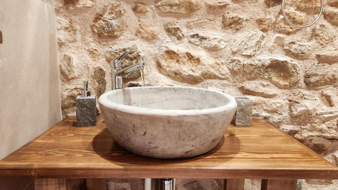 Spáta The Cellar Studios - By Avelink מראה חיצוני תמונה
